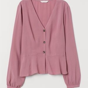 H&M Women's Old Rose Color V-Neck Button Down Blouse Size 8